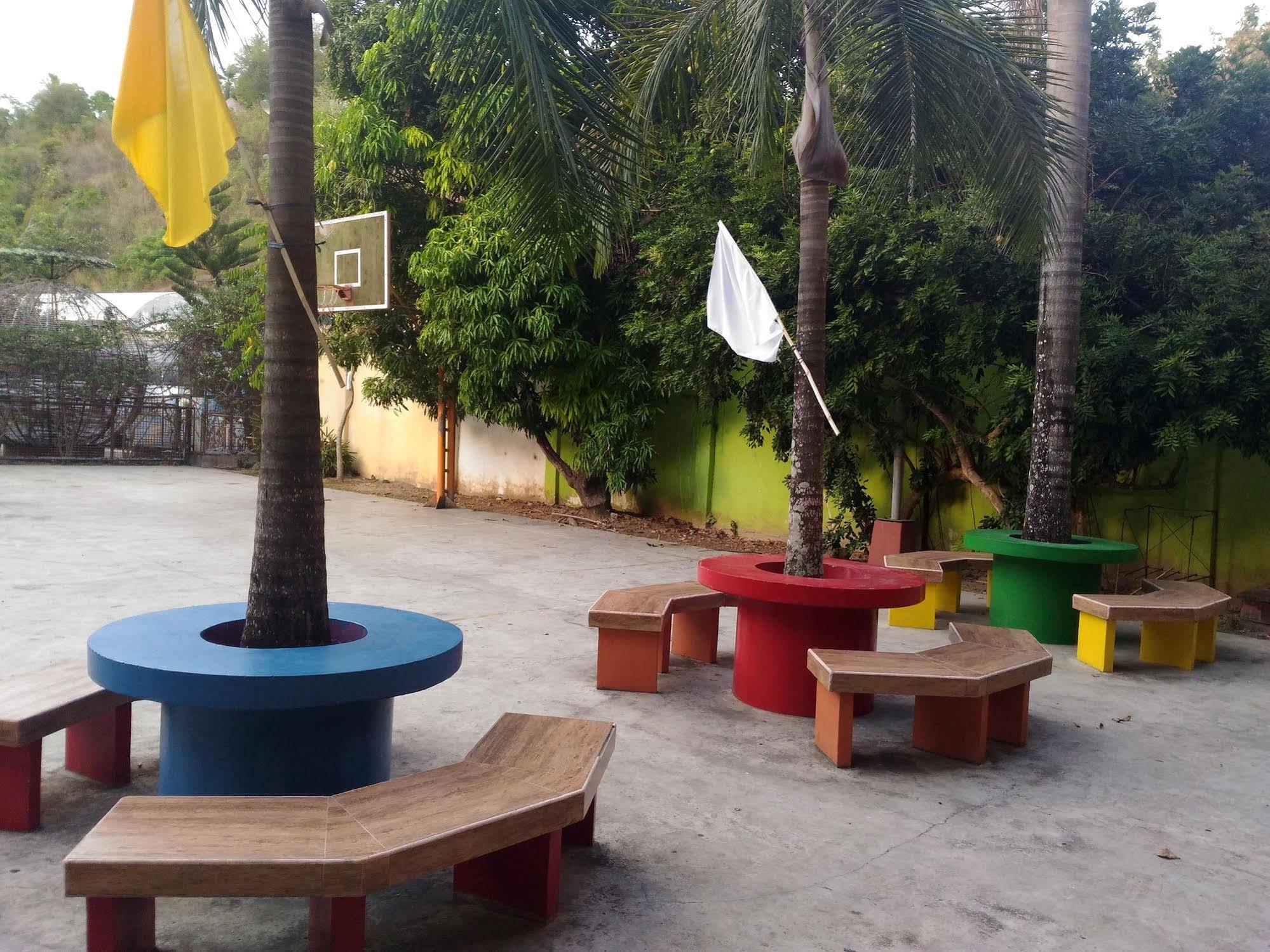 Tubod Flowing Water Resort Minglanilla Exterior photo